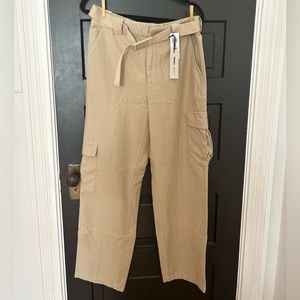 TNA Aritzia Cargo Khaki Pants Never Worn NWT Large L